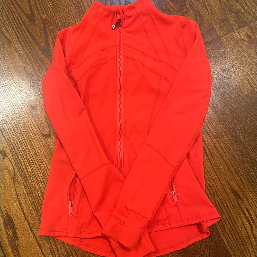 red lululemon define jacket